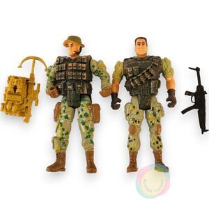 Vtg Chap Mei Soldier Force Action Figures Lot of 2 3.75" Military Army w/ Weapon